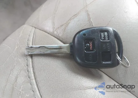 2005 Lexus Rx 330 from USA, damaged, VIN 2T2HA31U25C063810